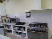 Four + plaques gaz + toaster + percolateur 40 tasses
